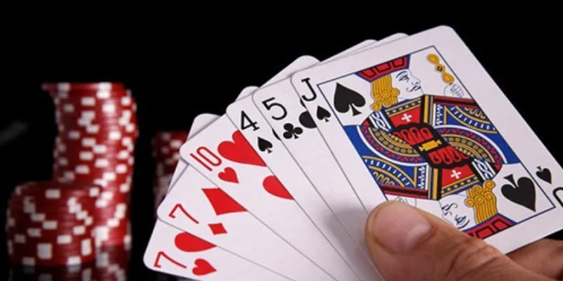 Giải thưởng hấp dẫn khi chơi sâm lốc tại 789Bet