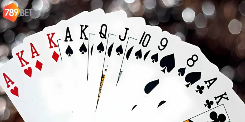 Cách xếp bài và tấn công đối thủ quyết định kết quả ván bài