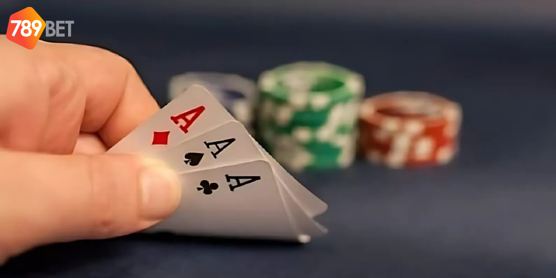 Chính sách thưởng hấp dẫn và hỗ trợ khách hàng tốt