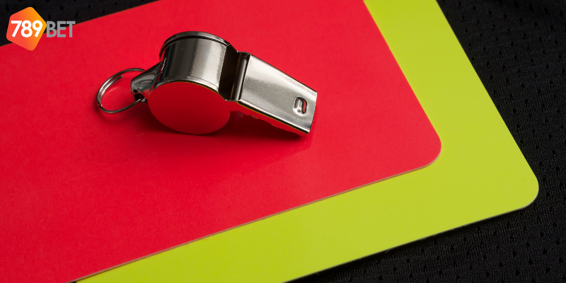 Phân tích trận đấu và trọng tài