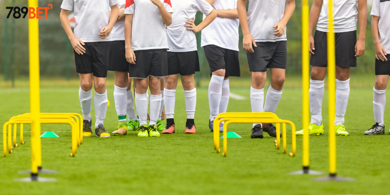 Tham gia game chạy vượt chướng ngại vật