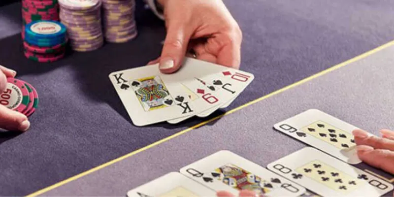 Hướng dẫn cách chia bài và sắp xếp bài trong trò chơi Tấn