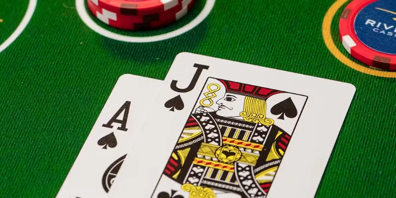 Những luật lệ cơ bản khi chơi Blackjack